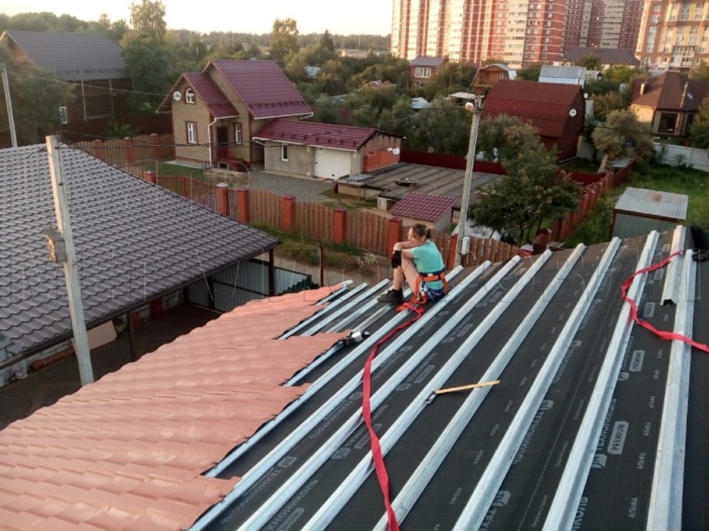 Металлочерепица Геркулес 8004 терракотовый Стальной Бархат от Центра Металлокровли в Сочи